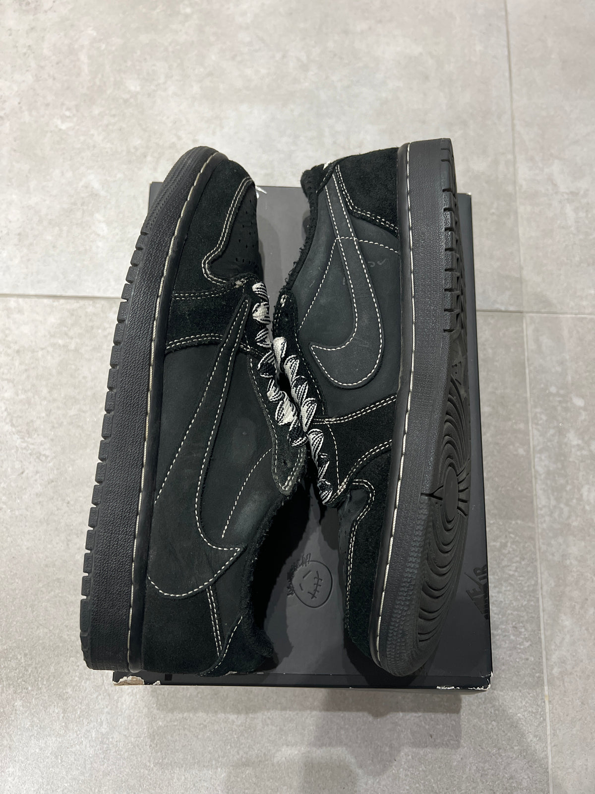 Jordan 1 Low x Travis Scott Black Phantom