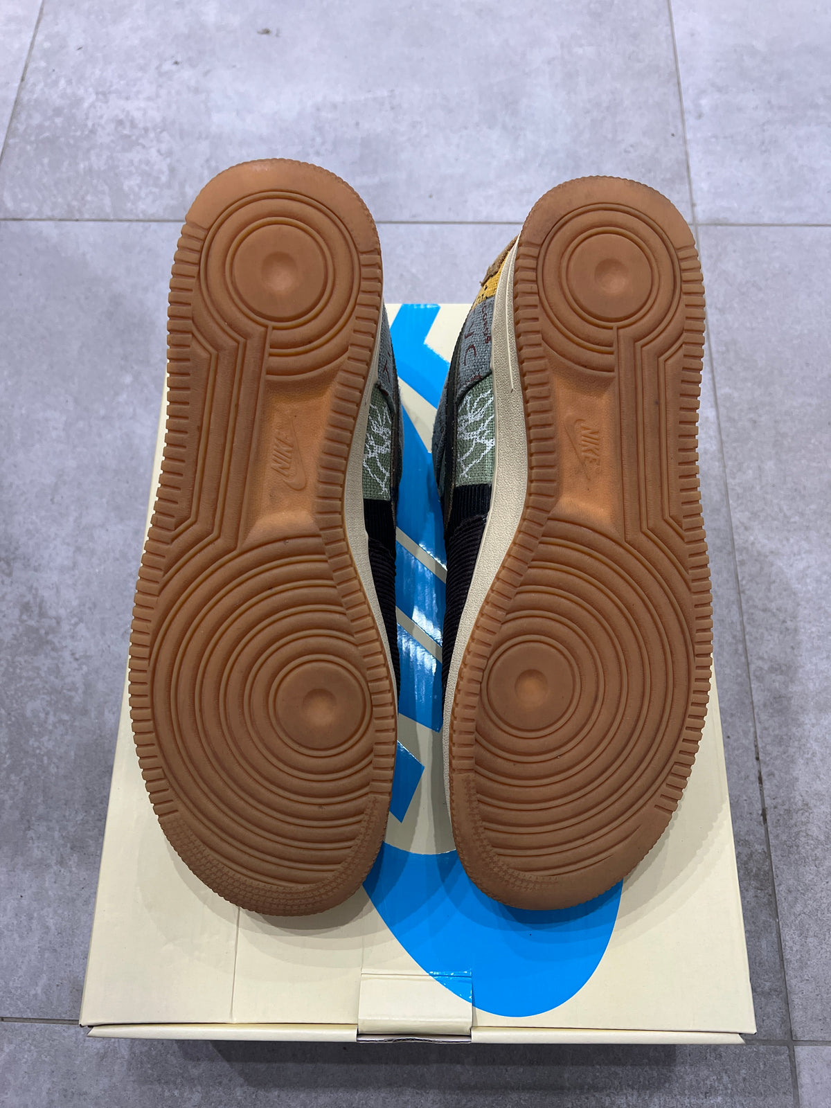 Nike Air Force One x Travis Scott