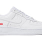 białe czerwone buty nike air force 1 supreme white w kolaboracji z supreme 